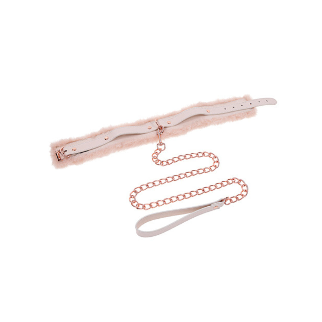 Peaches Fur Collar & Leash